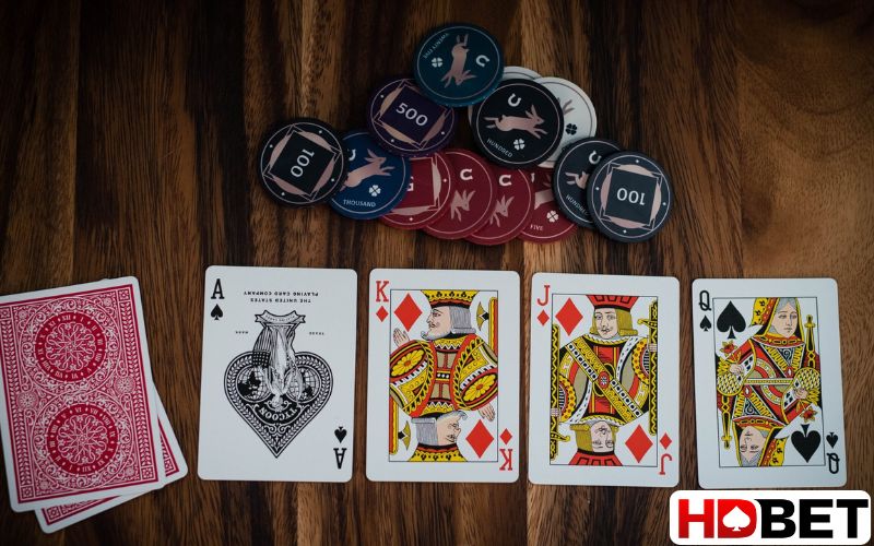Cách chơi bài Poker 6 lá